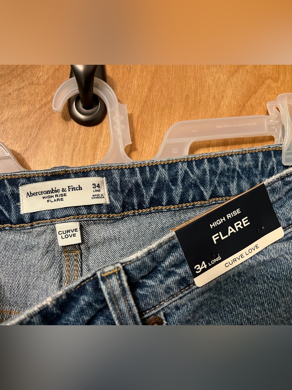 Abercrombie & Fitch Curve-Love High-Rise Flare Jeans - Medium Blue 34L